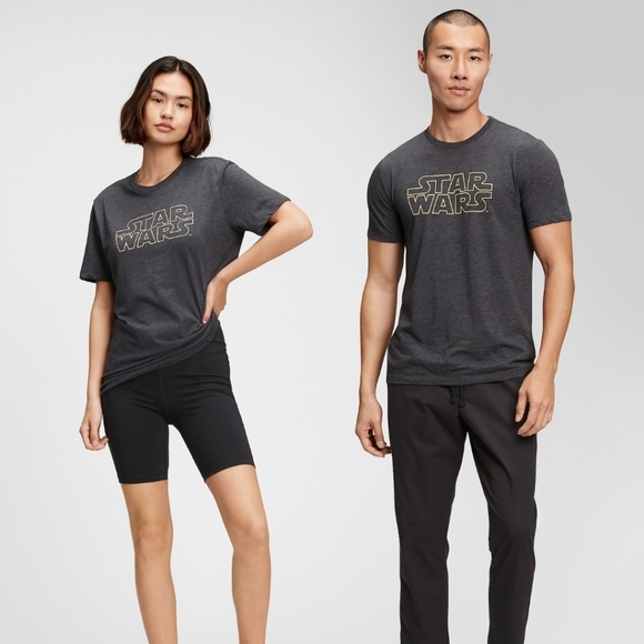 🌟Host Pick🌟 BNWT Star Wars Gap T-Shirt - Picture 1 of 6